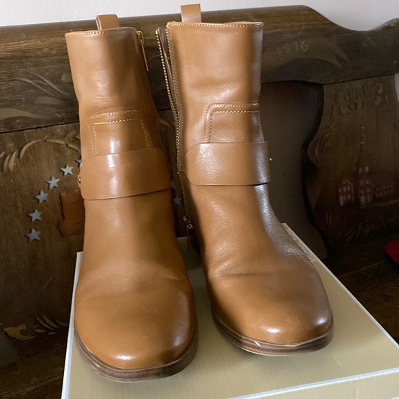 High cut boots Michael Kors - Picture 1 of 6